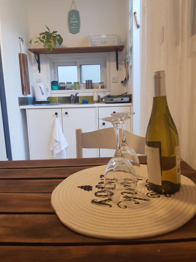 Appartamento כרמונ'ס פטיו - Carmona'S Patio Eilat Esterno foto
