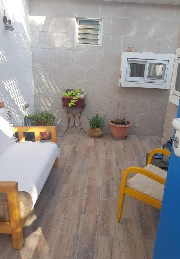 Appartamento כרמונ'ס פטיו - Carmona'S Patio Eilat Esterno foto